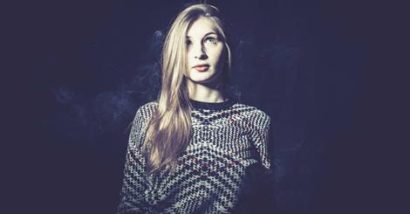 Alice_on_the_Roof_3